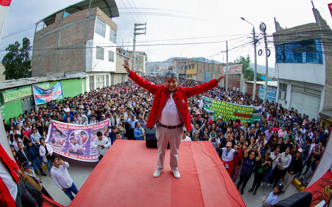 Gobierno Regional de Ayacucho entrega primera etapa de la pavimentación de la avenida 9 de Diciembre en Huamanga